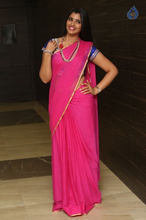 Syamala Latest Gallery - 24 / 42 photos