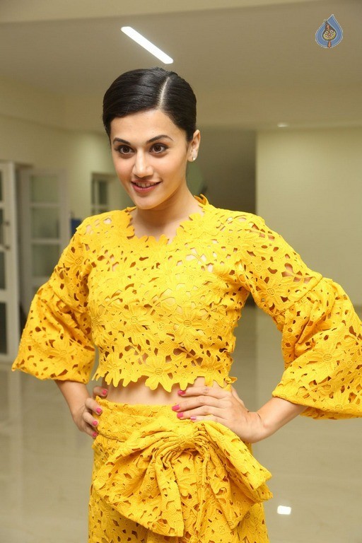 Taapsee Pannu Latest Photos - 16 / 42 photos