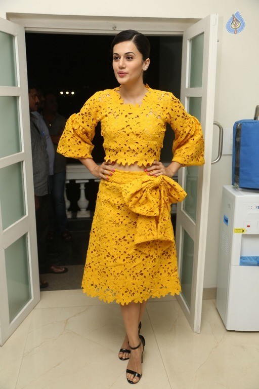 Taapsee Pannu Latest Photos - 27 / 42 photos