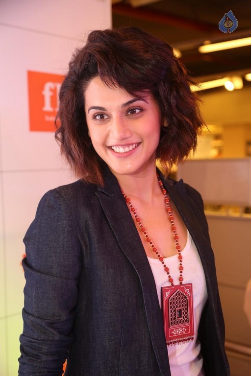Taapsee Pannu New Photos - 31 / 41 photos