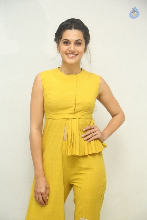 Taapsee Pannu Photos - 21 / 31 photos