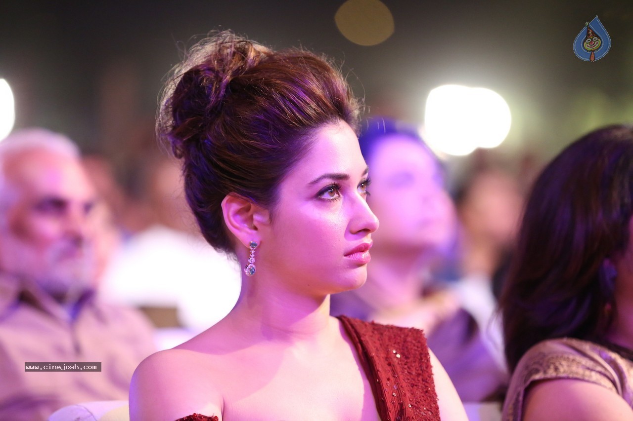 Tamanna at Baahubali Audio Launch - 31 / 38 photos