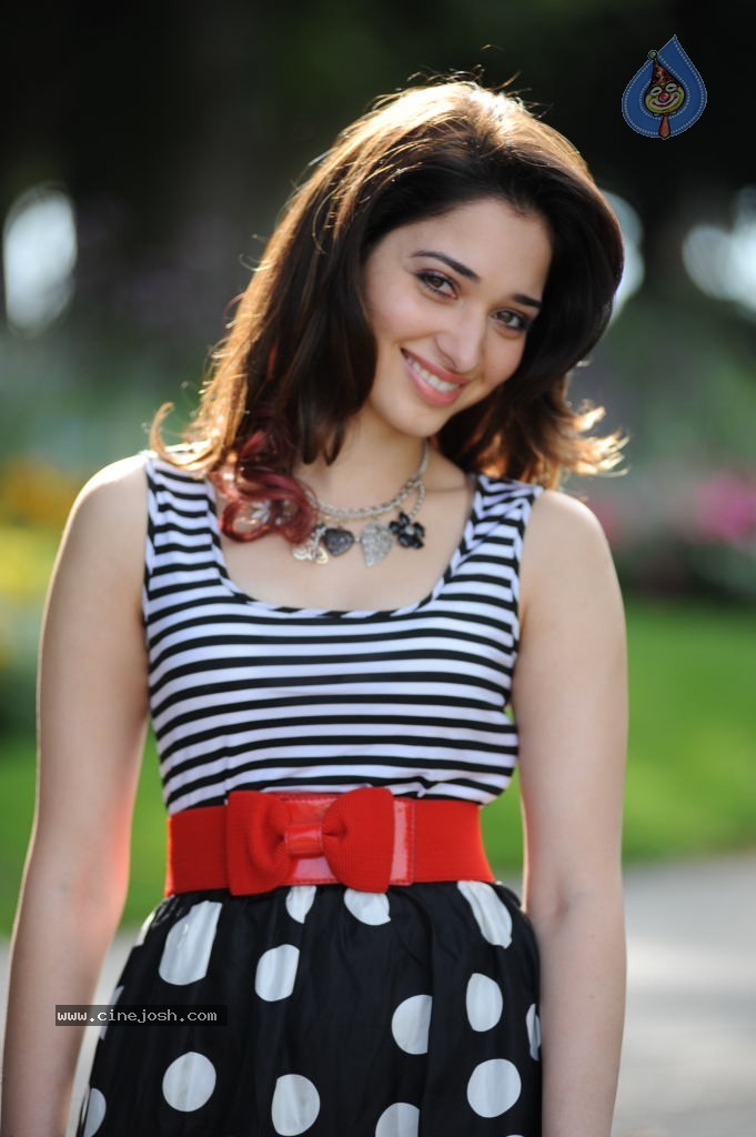 Tamanna New Gallery - 10 / 73 photos