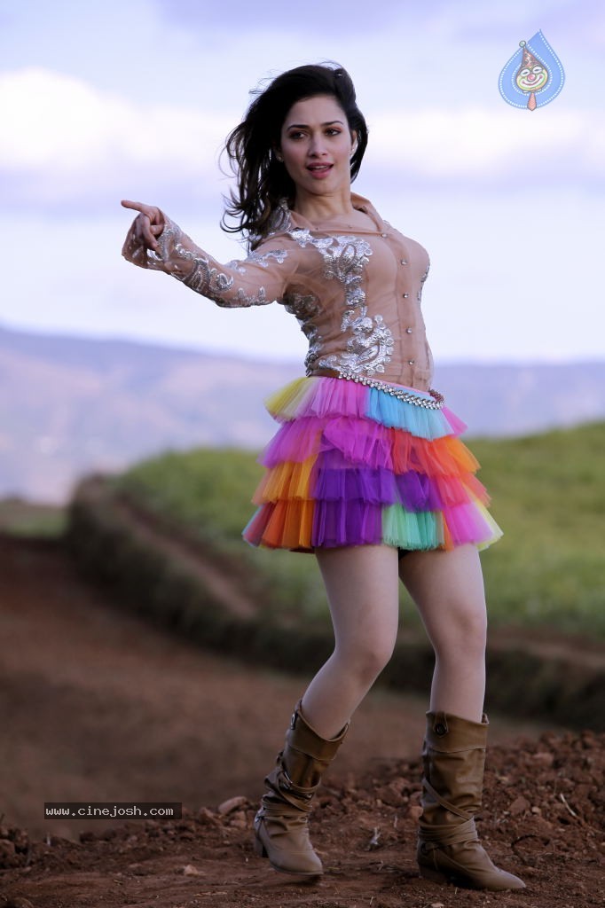 Tamanna Hot Photo Gallery - 72 / 82 photos