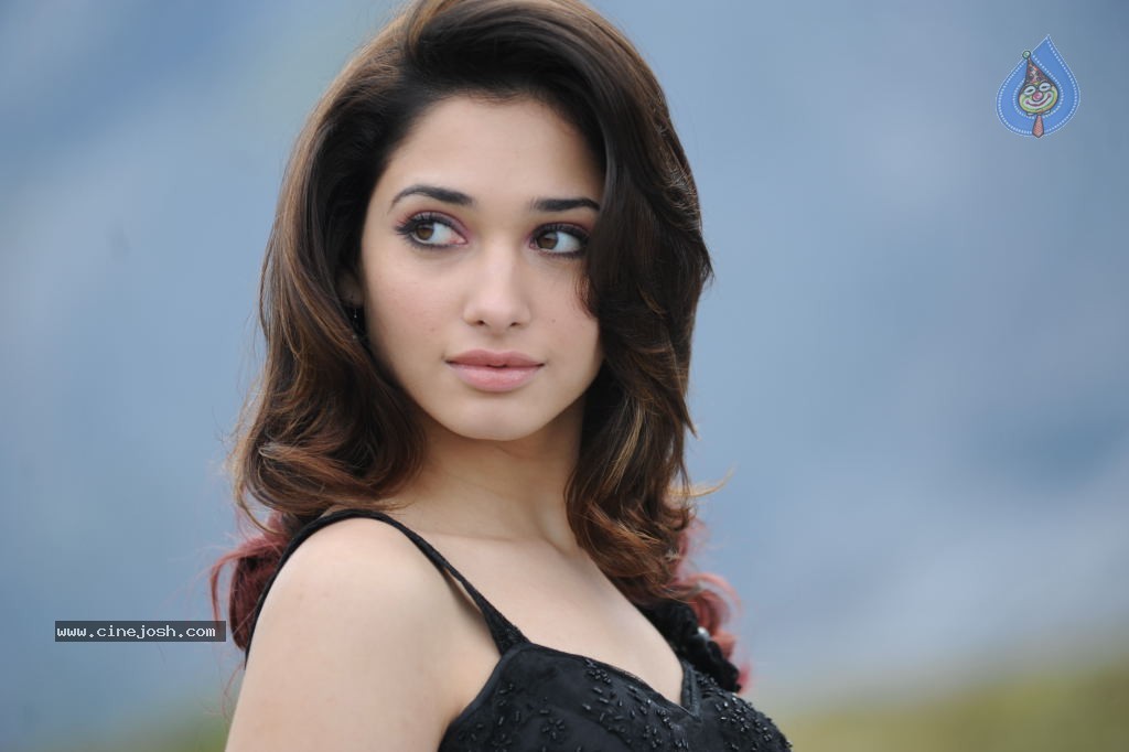 Tamanna Hot Photos - 122 / 151 photos