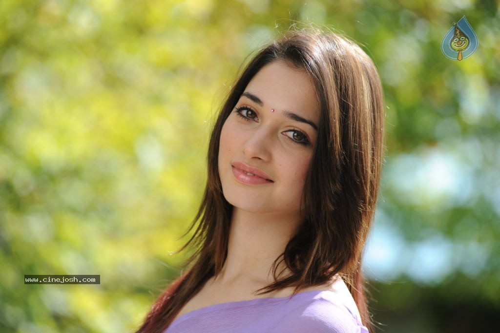 Tamanna Hot Photos - 16 / 70 photos