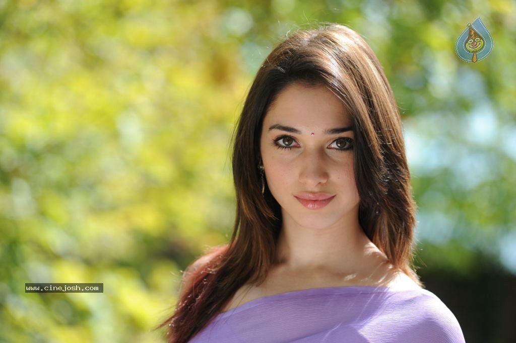 Tamanna Hot Photos - 30 / 70 photos