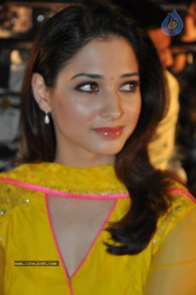 Tamanna Latest Stills - 8 / 53 photos