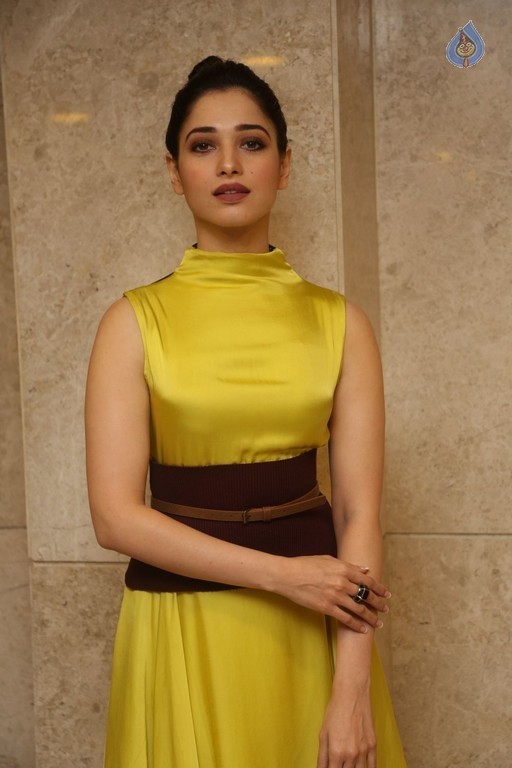 Tamanna Latest Stills - 10 / 42 photos