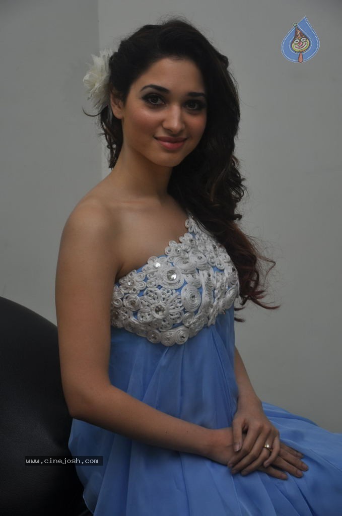 Tamanna Latest Stills - 10 / 48 photos