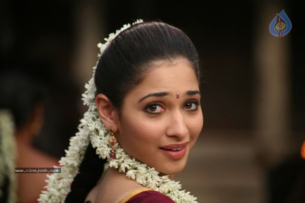 Tamanna Latest Stills - 31 / 65 photos