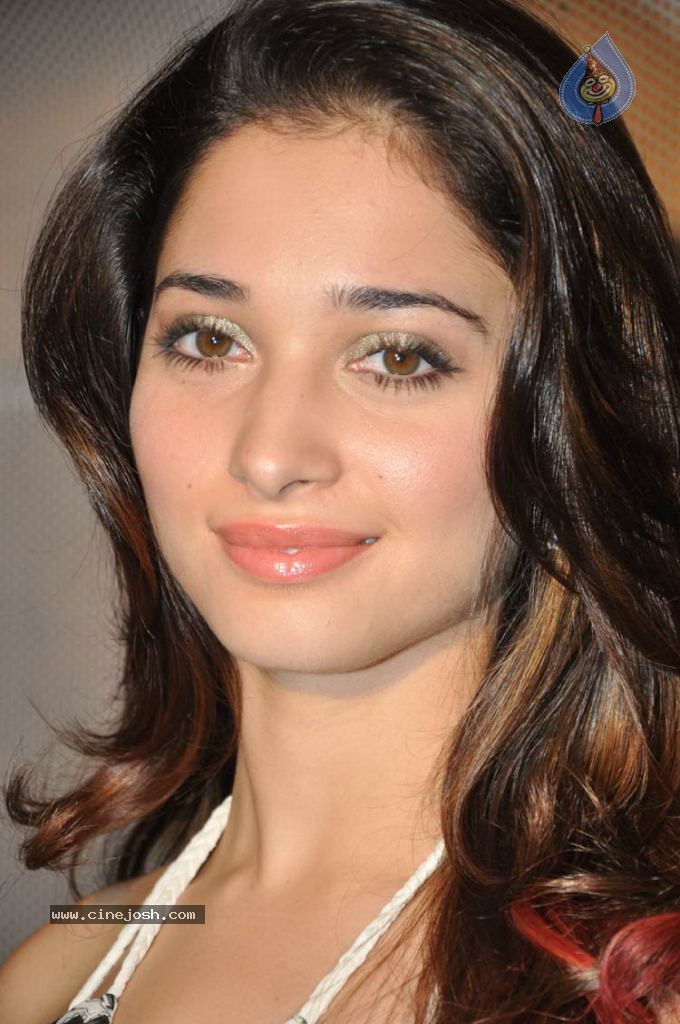 Tamanna Latest Stills - 41 / 65 photos