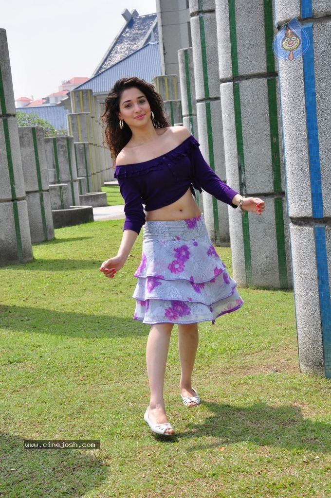 Tamanna Latest Stills - 20 / 32 photos