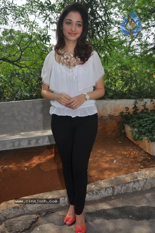 Tamanna Latest Stills - 6 / 30 photos