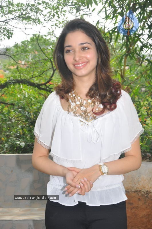 Tamanna Latest Stills - 11 / 30 photos