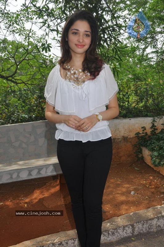 Tamanna Latest Stills - 16 / 30 photos