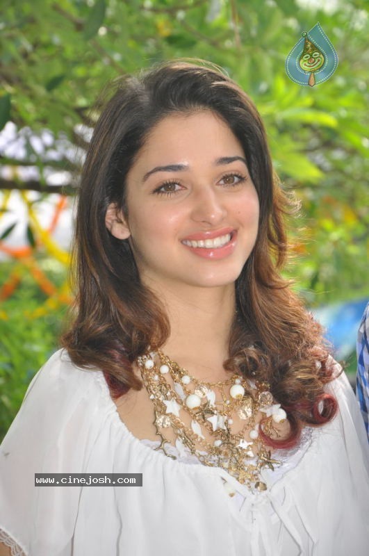 Tamanna Latest Stills - 27 / 30 photos