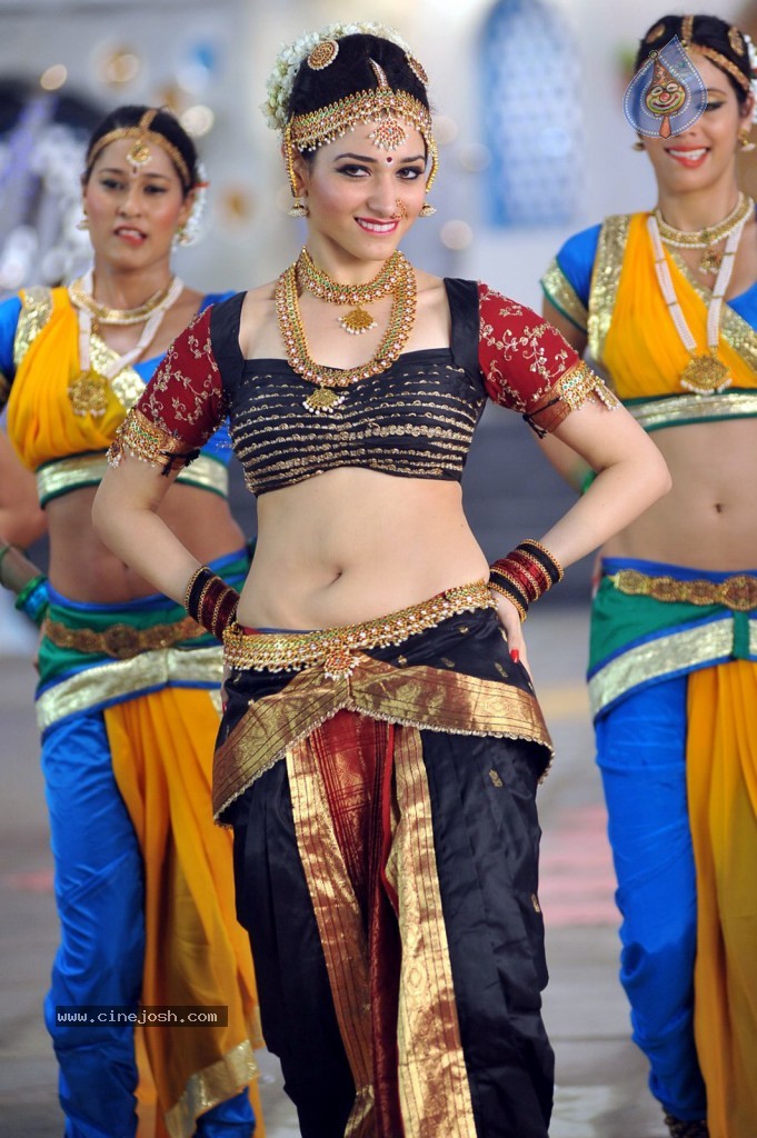 Tamanna New Hot Photos - 21 / 102 photos