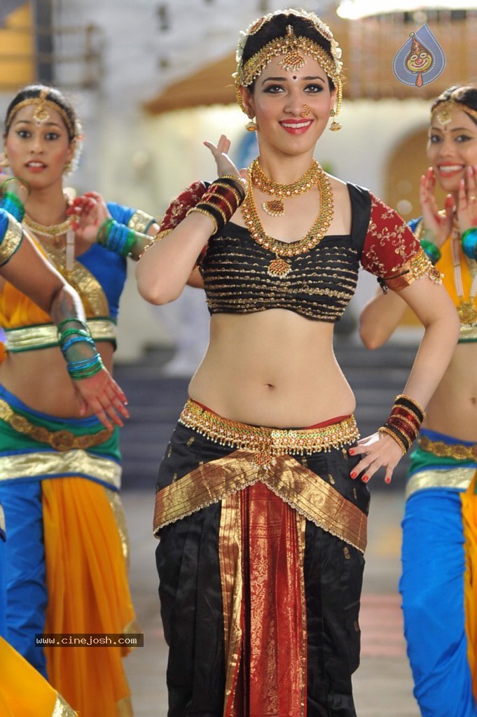 Tamanna New Hot Photos - 29 / 102 photos