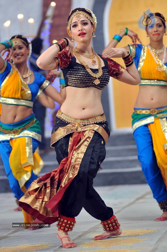 Tamanna New Hot Photos - 33 / 102 photos