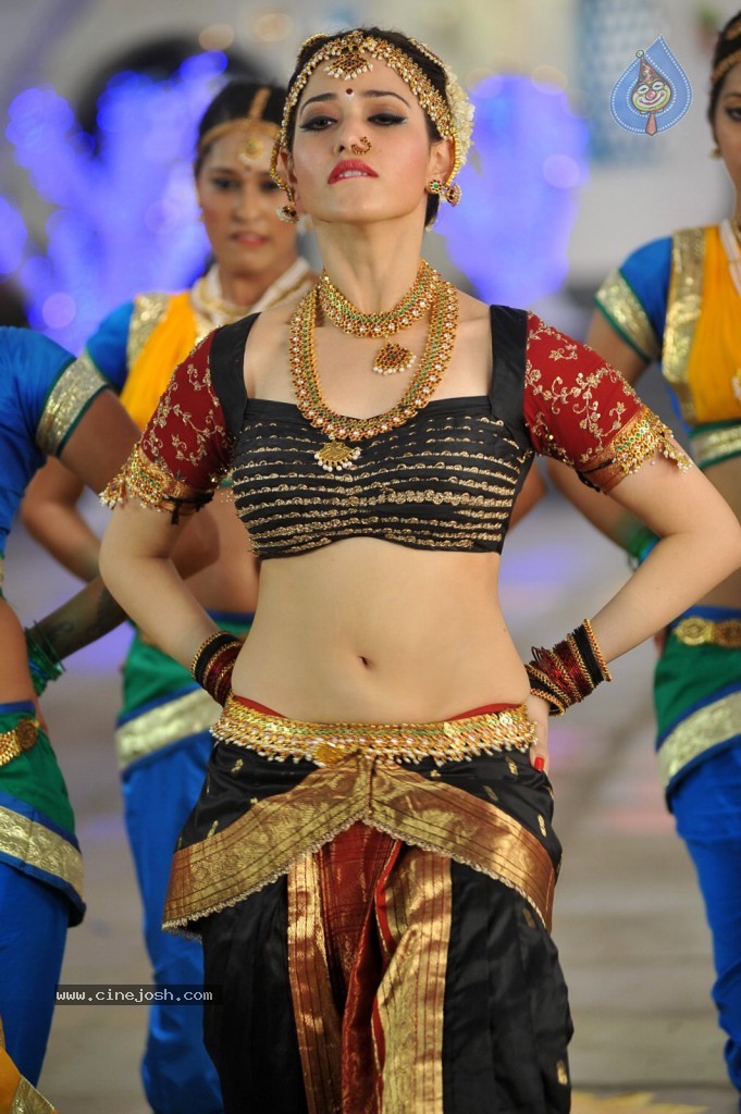 Tamanna New Hot Photos - 35 / 102 photos