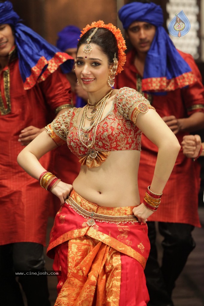 Tamanna New Hot Stills - 15 / 34 photos