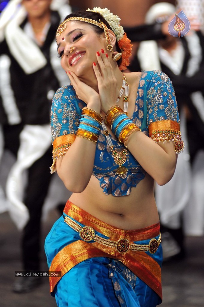Tamanna New Hot Stills - 27 / 34 photos