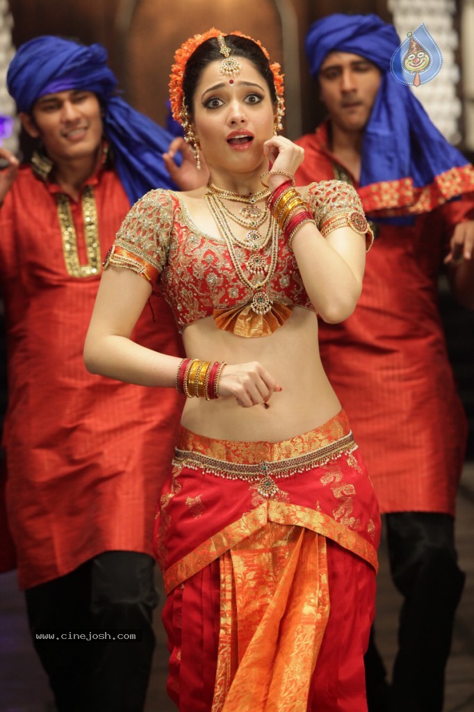 Tamanna New Hot Stills - 32 / 34 photos