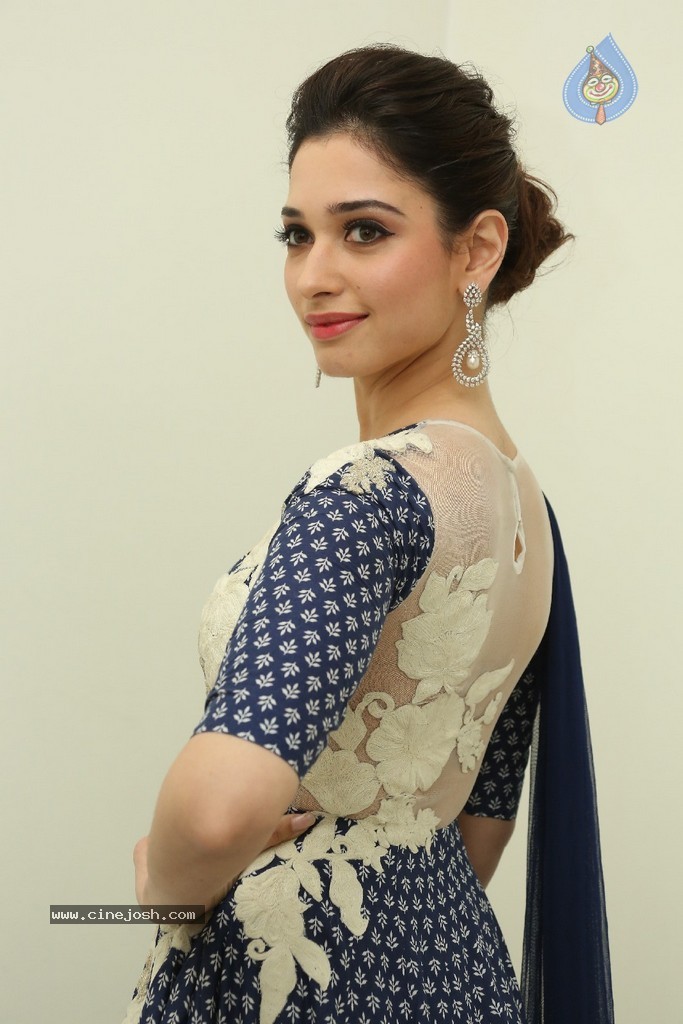 Tamanna New Pics - 77 / 102 photos