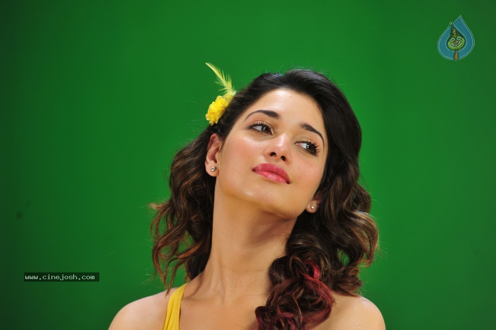 Tamanna New Spicy Photos - 52 / 89 photos