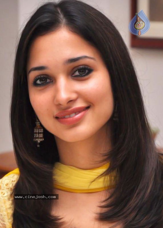 Tamanna Stills - 38 / 40 photos