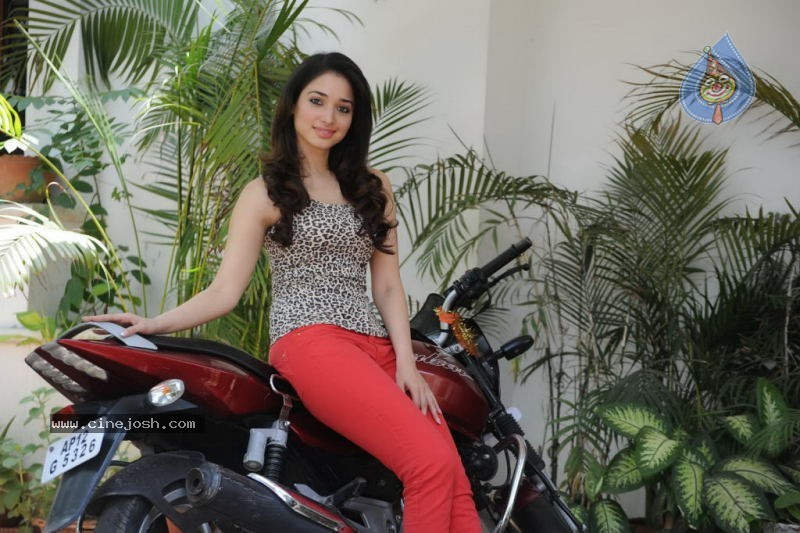 Tamanna Stills - 75 / 88 photos