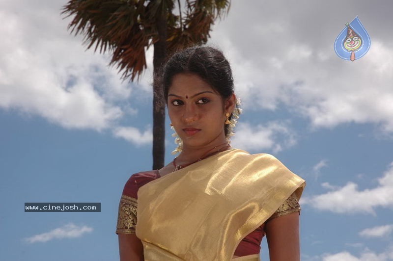 Tamil Actress Rama Stills - 24 / 56 photos