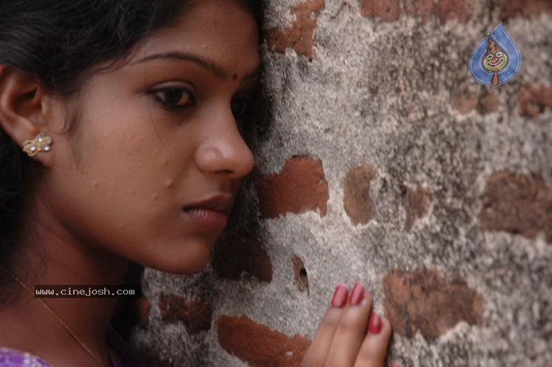 Tamil Actress Rama Stills - 34 / 56 photos