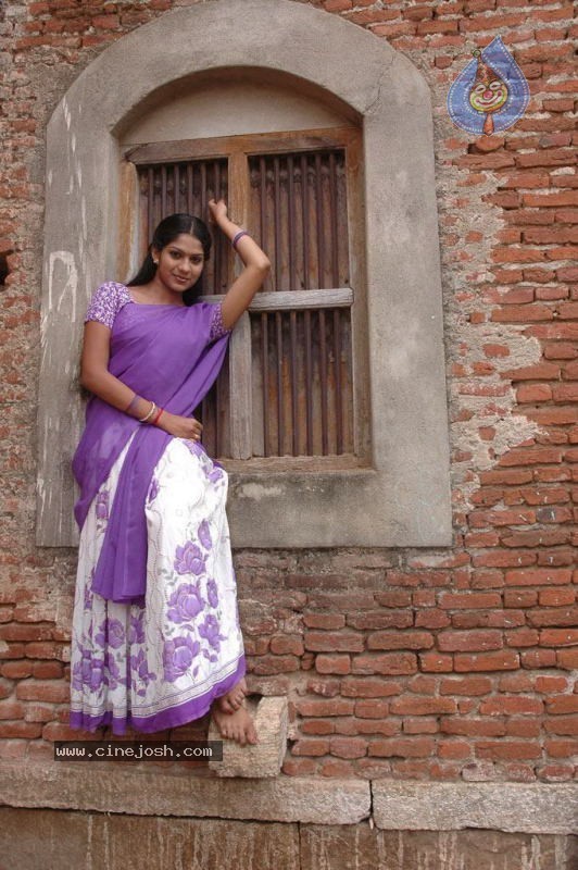 Tamil Actress Rama Stills - 35 / 56 photos