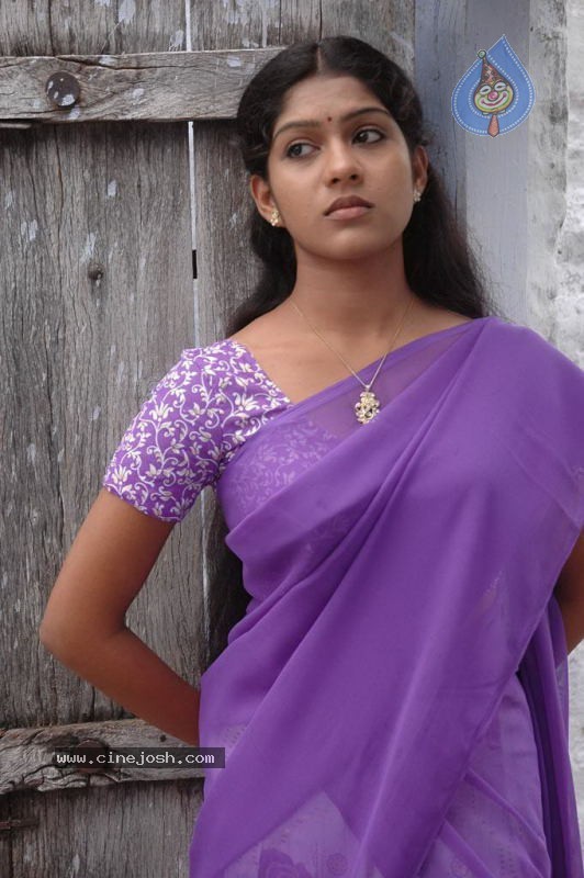 Tamil Actress Rama Stills - 40 / 56 photos