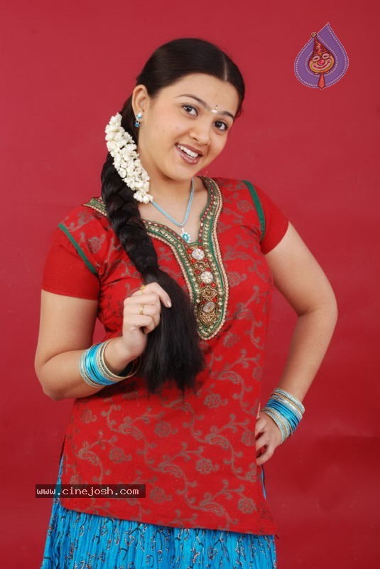 Tamil Actress Swetha Stills - 32 / 61 photos