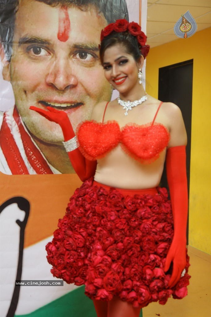 Tanisha Singh Special Photo Shoot - 8 / 28 photos