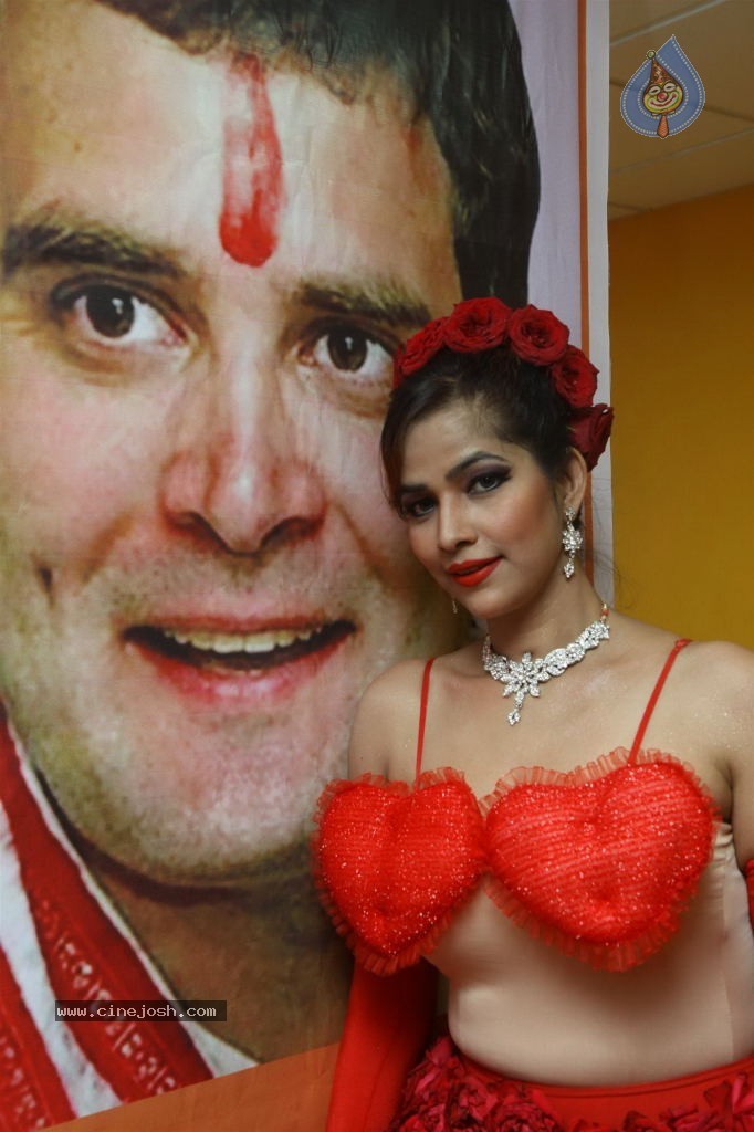 Tanisha Singh Special Photo Shoot - 20 / 28 photos