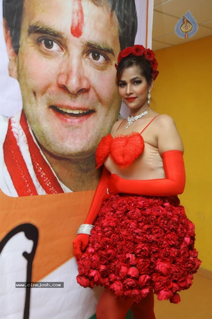 Tanisha Singh Special Photo Shoot - 27 / 28 photos