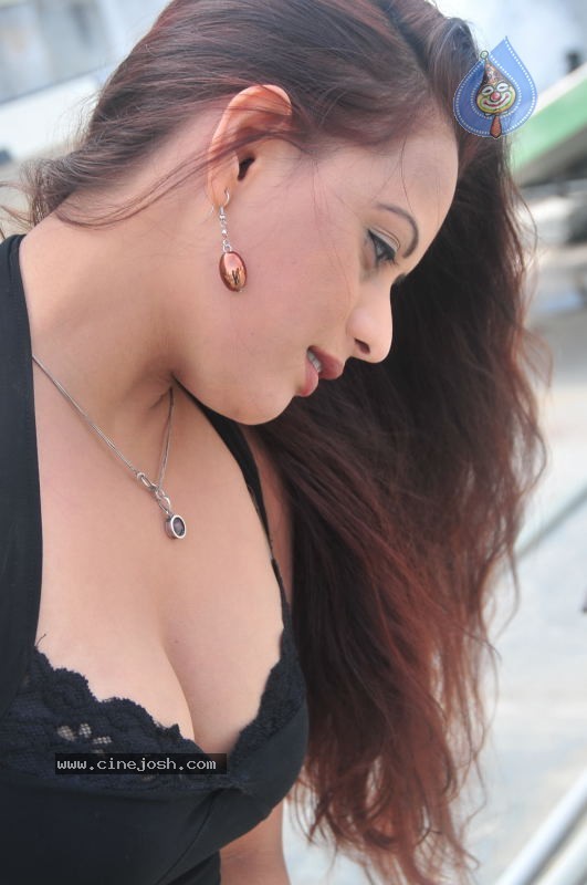 Tanisha Spicy Gallery - 115 / 127 photos