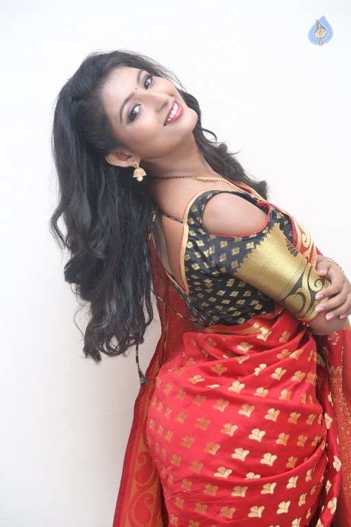 Tanishka Latest Stills - 11 / 42 photos