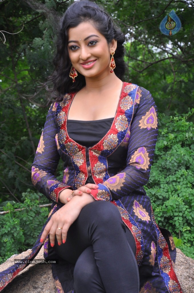 Tanishka Stills - 7 / 74 photos