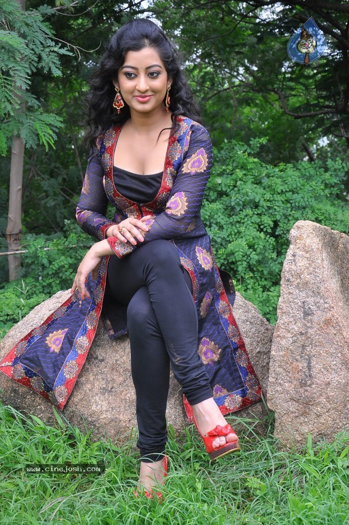 Tanishka Stills - 15 / 74 photos