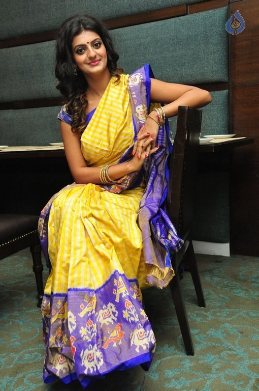 Tanishq Tiwari New Pics - 33 / 39 photos