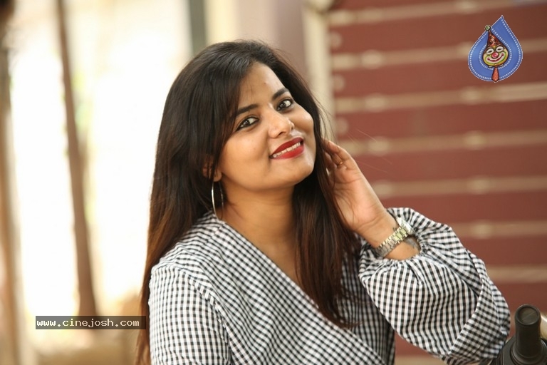 Tanuja Naidu New Pics - 31 / 31 photos