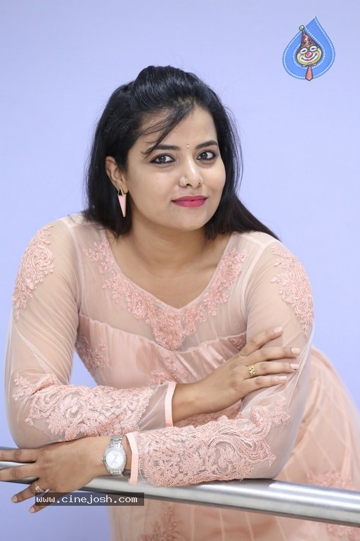 Tanuja Naidu Photos - 14 / 17 photos