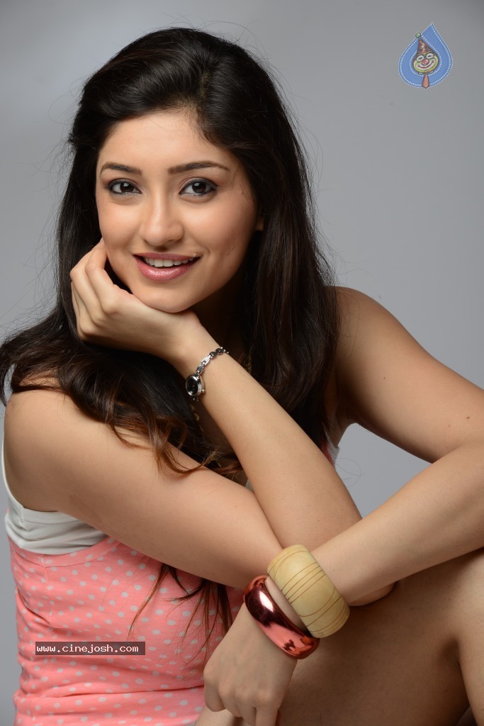 Tanvi Vyas Hot Stills - 14 / 56 photos