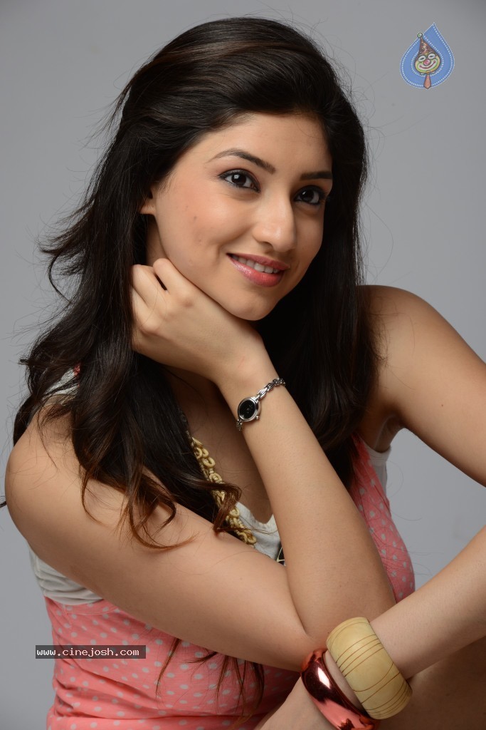 Tanvi Vyas Hot Stills - 15 / 56 photos