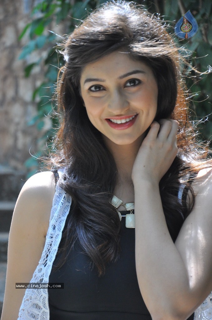 Tanvi Vyas New Gallery - 32 / 118 photos